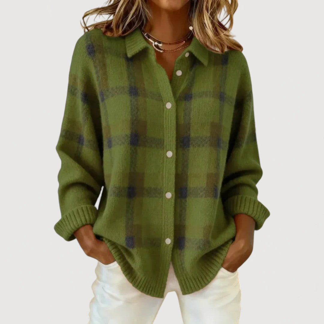 Fiora – Cosy Knit Shirt for Cold-Day Comfort
